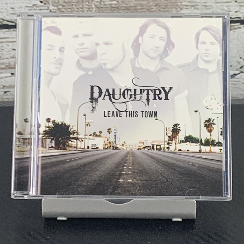 Daughtry – Leave‎ This Town (CD, Jul-2009, 19 Recordings/RCA)